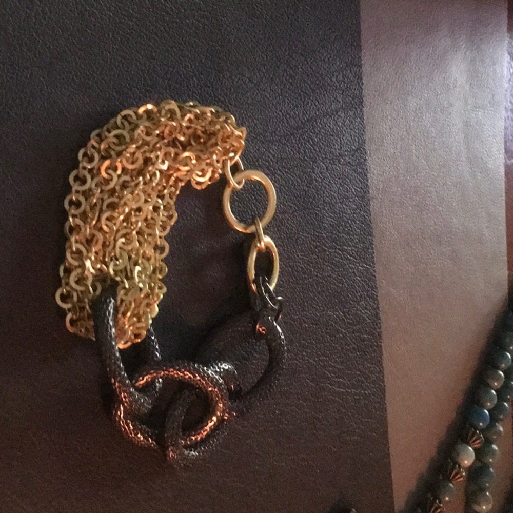Bracelet
